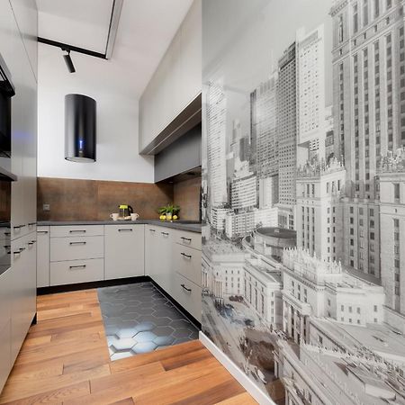 Cozy Apartments With Parking In The 19Th District By Noclegi Renters Варшава Экстерьер фото