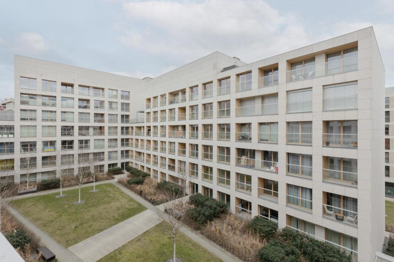 Cozy Apartments With Parking In The 19Th District By Noclegi Renters Варшава Экстерьер фото